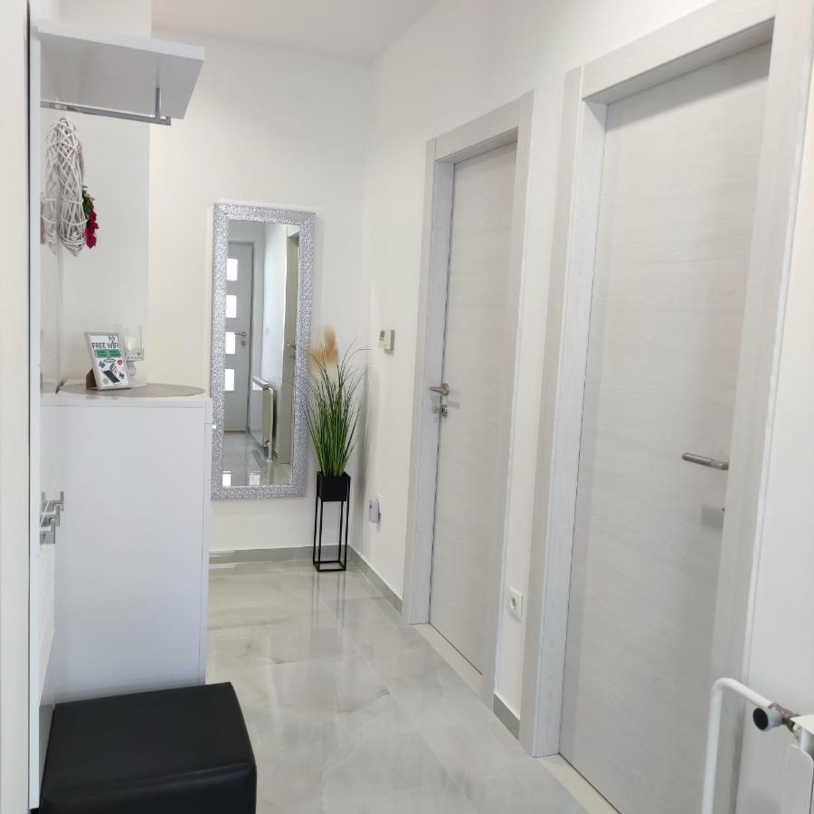 Apartman Rivana Baška Voda Exterior foto
